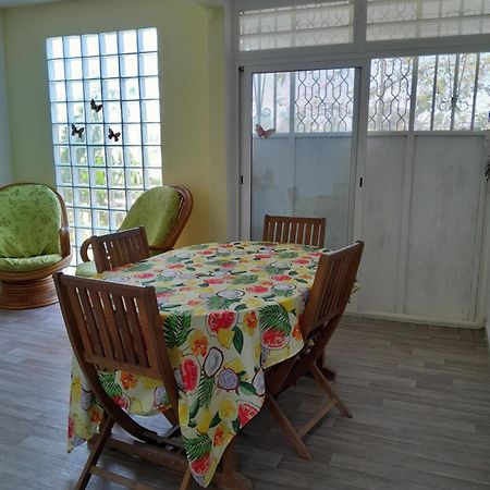 Les Manguiers Apartment Sainte-Anne  Ngoại thất bức ảnh